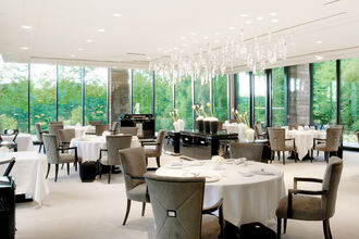 Restaurant Villa René Lalique Impressionen und Ansichten